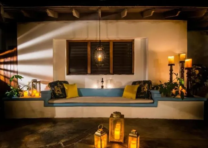 Hospitality Expert Half Hill Pool